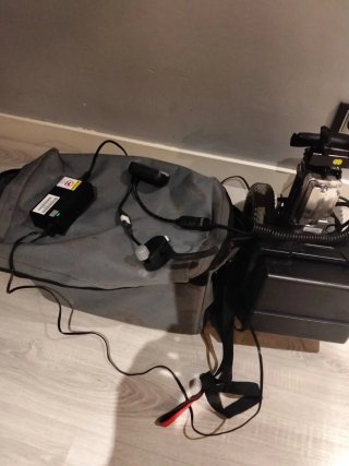 Andador eléctrico para silla de ruedas