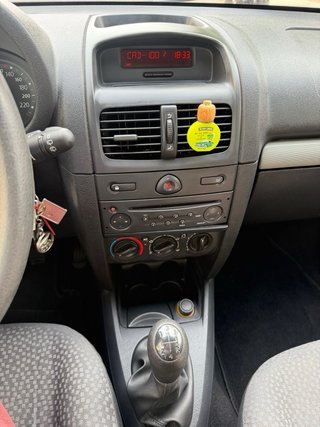 Renault Clio embrague nuevo y mas