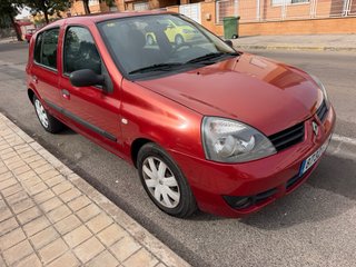 Renault Clio embrague nuevo y mas