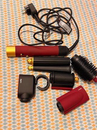 Dyson Moldeador y Secador Multifunción