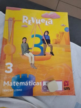 Matemáticas 3° de primaria - Revuela 3 libros
