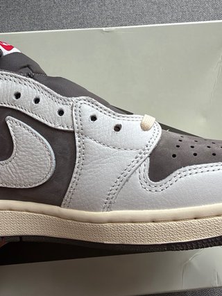 Air Jordan 1 Low Travis Scott Reverse Mocha OG