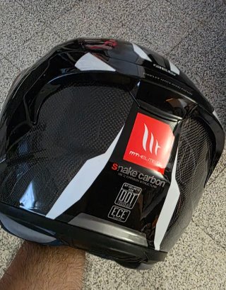 Casco MT Snake Carbon 2.0