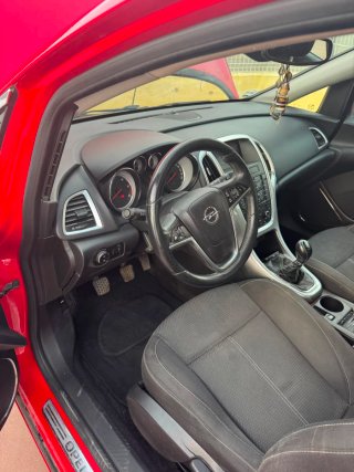 Opel Astra 2010