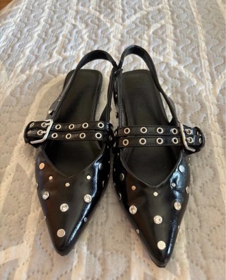 Bailarinas negras con tachuelas plateadas