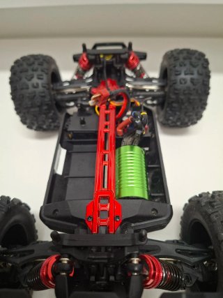 T2M Pirate XT-6 V4 Brushless 4S RTR 1/10XL
