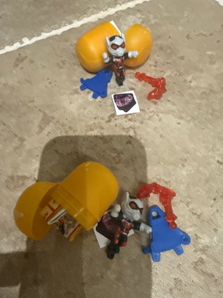 Kinder Sorpresa Supereroi Marvel 1,5 cadauno