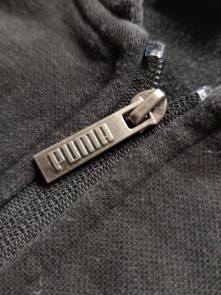 Sudadera Puma con capucha negra y blanca