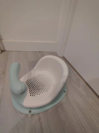 Silla de bañera para bebé. PRECIO NEGOCIABLE
