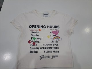 Camiseta Bershka Opening Hours Talla S