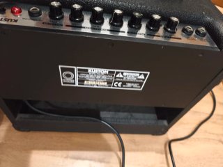 Amplificador Kustom KGA16R Celestion