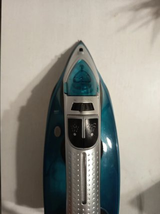 Plancha de vapor Cecotec azul y gris