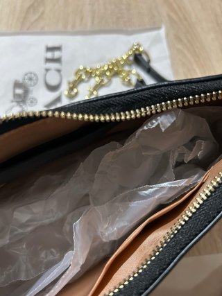 Bolso Coach Negro y Dorado