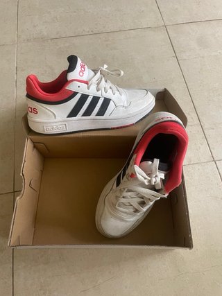 Zapatillas Adidas Talla 37.5 Blancas Rojas