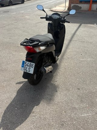 Honda SH 125 2008 Negra