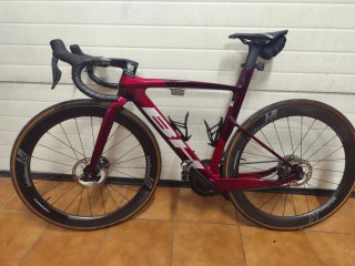 Bicicleta BH de carretera