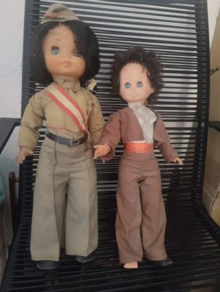 Muñecas antiguas militares