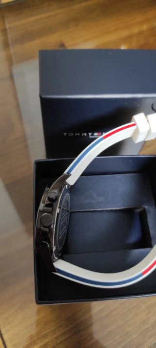 Reloj Tommy Hilfiger Cronógrafo Azul y Plateado