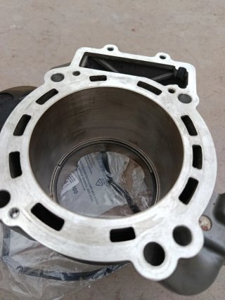 Cilindro y pistón para KTM 690 enduro 2021