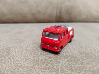 Furgón Mercedes Majorette con remolque