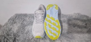 Zapatillas Hoka Clifton 9 Talla 38 Nuevas