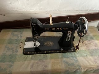 Máquina de coser Sigma madera