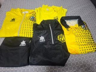 Equipación Fútbol Vilanova del Vallés Luanvi