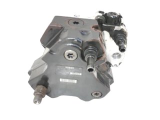 Bomba inyeccion BMW 7788678