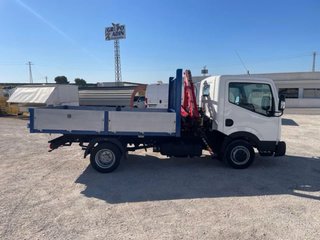 Nissan NT400 Camión Grúa 3500k carnet b