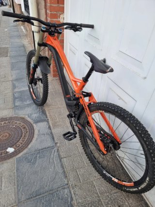 Mondraker Summum Carbón Pro
