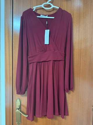 Vestido burdeos manga larga