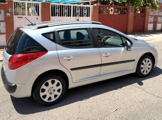 Peugeot 207 2011 1.4i 95cv.etiqueta C.