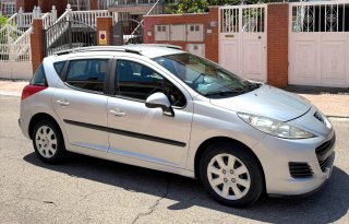 Peugeot 207 2011 1.4i 95cv.etiqueta C.