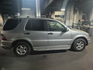 Mercedes-Benz Clase M 2001