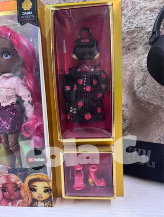 Bambola Rainbow High Daria Roseling