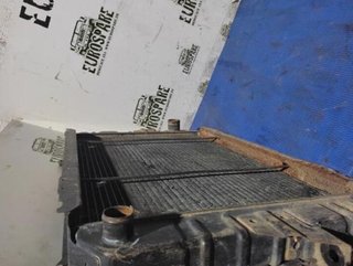 Radiatore acqua Nissan Patrol 2.8 benzina 160 del 1987 in buone condizioni