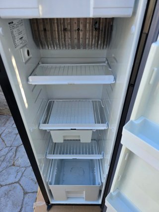 Nevera Thetford Trivalente Automático