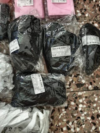 Lote Estética y Uñas: Gorros y Más