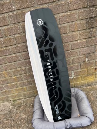 Tabla Wakeboard Slingshot Terrain 148