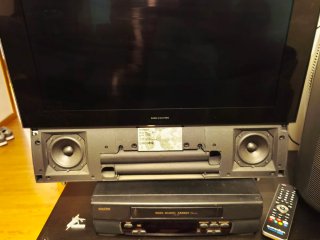 Bang & Olufsen Beovision 6