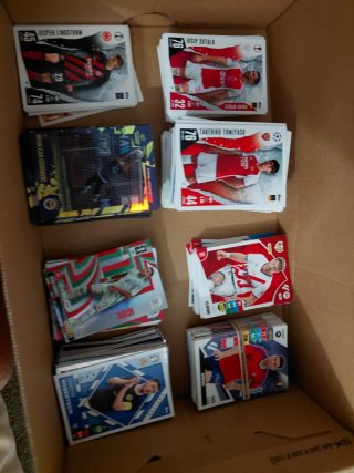 Lote de cromos desde lo 90s. regalo tazos 95/96