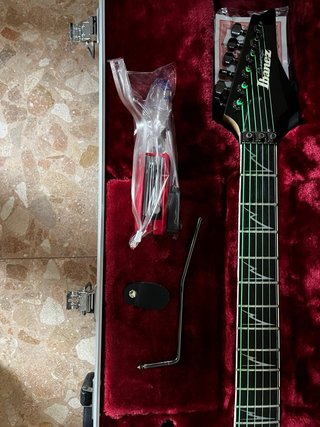 Guitarra Eléctrica Ibanez Prestige RG2550Z GB
