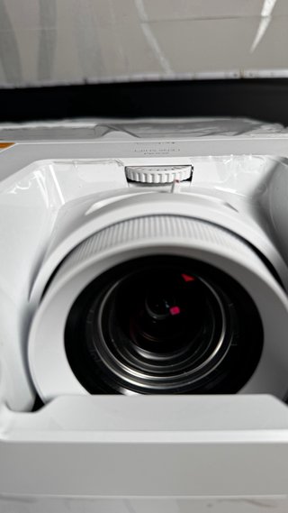 Proyector laser Optoma ZU607T DLP 6500 Lúmenes