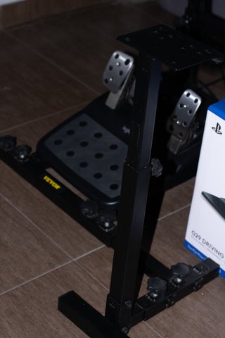 Logitech G29 + Supporto VEVOR + Scatola