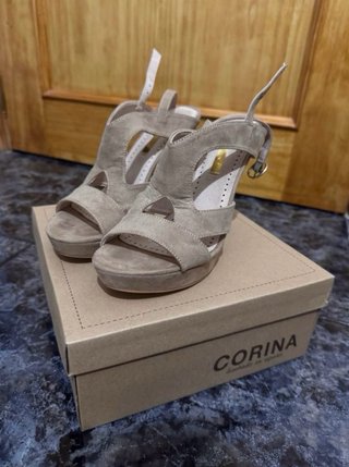Tacones Sandalia Beige CORINA