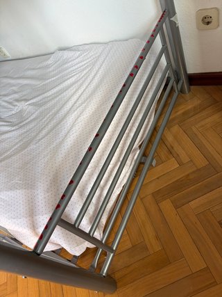 Litera triple metálica