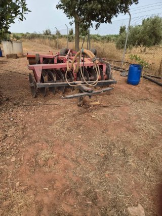 Grada de discos agrícola