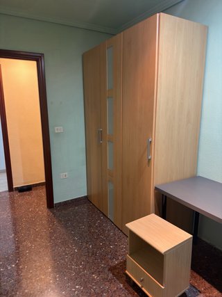 Armario de madera para habitación