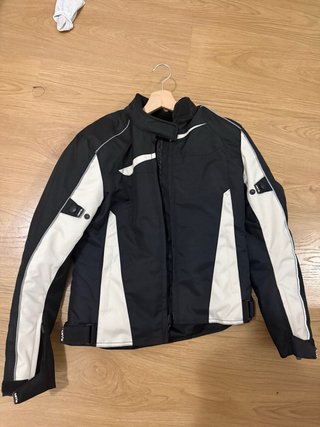 Chaqueta Moto Negra y Blanca talla M