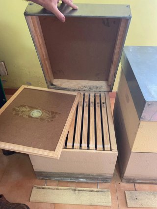 Colmenas de madera ,materiales de protección